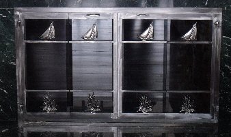 The onset sailor in all natural iron with full fold doors